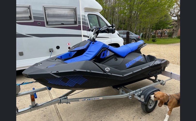 Sea-Doo Spark Trixx 3UP 90 HP-kuva-2